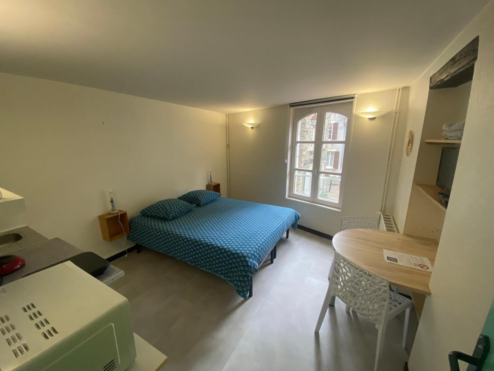 Ou Centre Apartment *